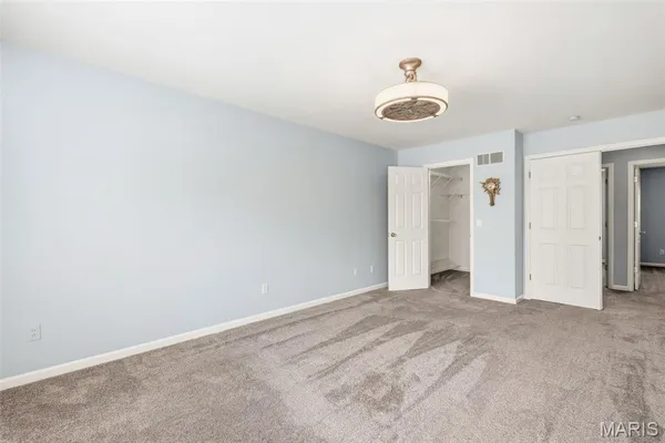 $700,000 | 22146 Glen Ellen Lane, Warrenton, MO 63383