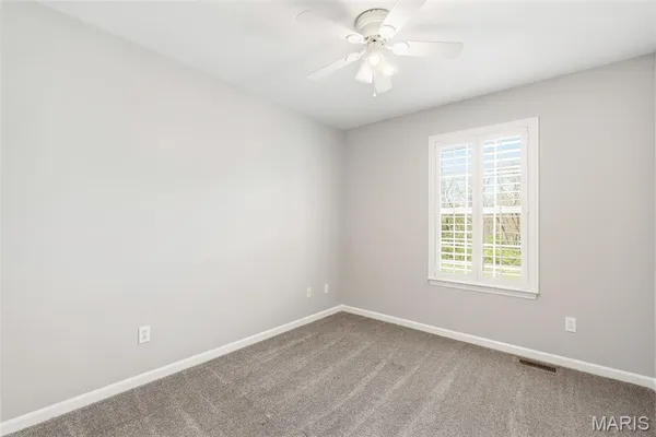 $700,000 | 22146 Glen Ellen Lane, Warrenton, MO 63383