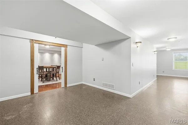 $700,000 | 22146 Glen Ellen Lane, Warrenton, MO 63383