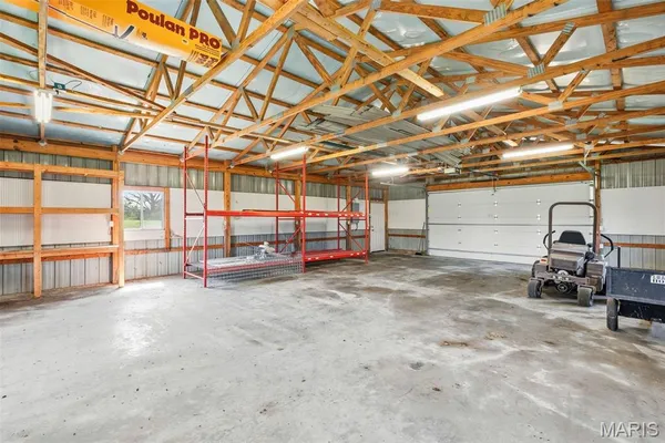 $700,000 | 22146 Glen Ellen Lane, Warrenton, MO 63383