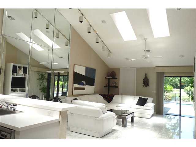 7503 Rexford Road Boca Raton, FL 33434 - Photo 7 of 10 Additional Photo