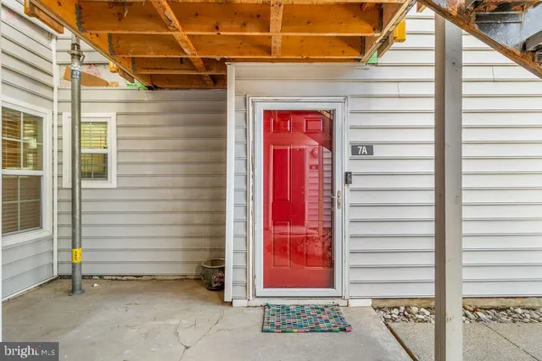 $2,100 | 14006 Vista Drive, Unit 7, Laurel, MD 20707