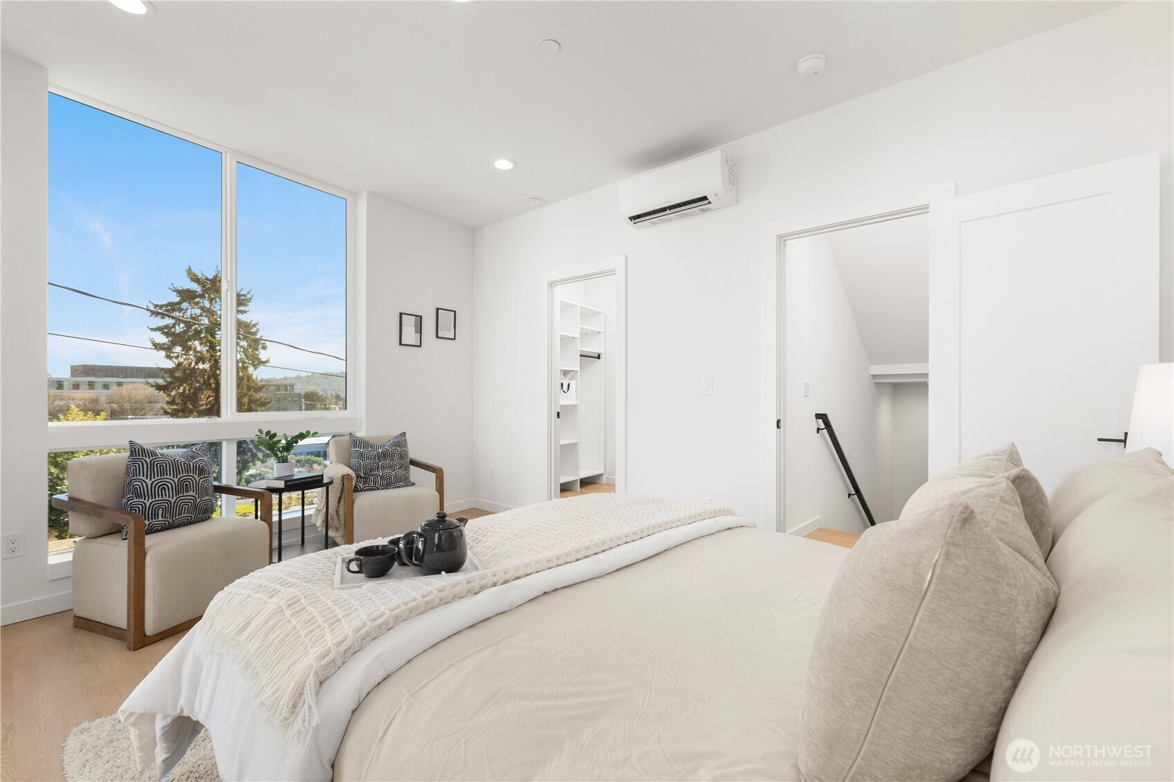 953 North 35th Street Seattle, WA 98103 - Photo 18 of 38