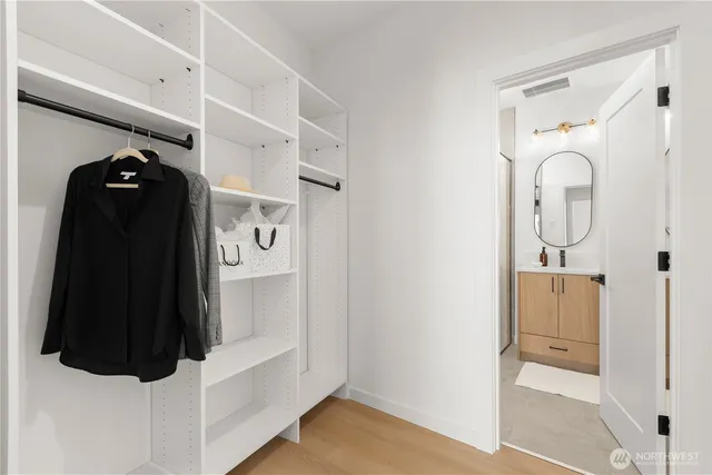 $1,120,000 | 953 North 35th Street, Seattle, WA 98103