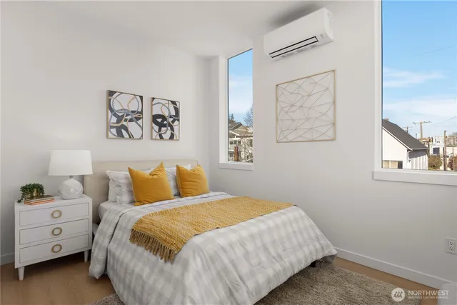 $1,120,000 | 953 North 35th Street, Seattle, WA 98103