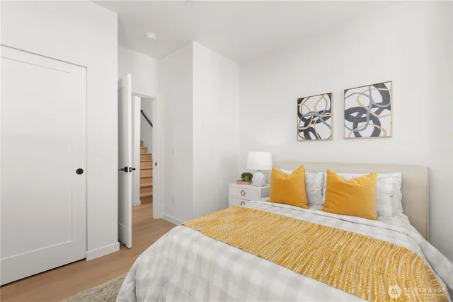 $1,120,000 | 953 North 35th Street, Seattle, WA 98103