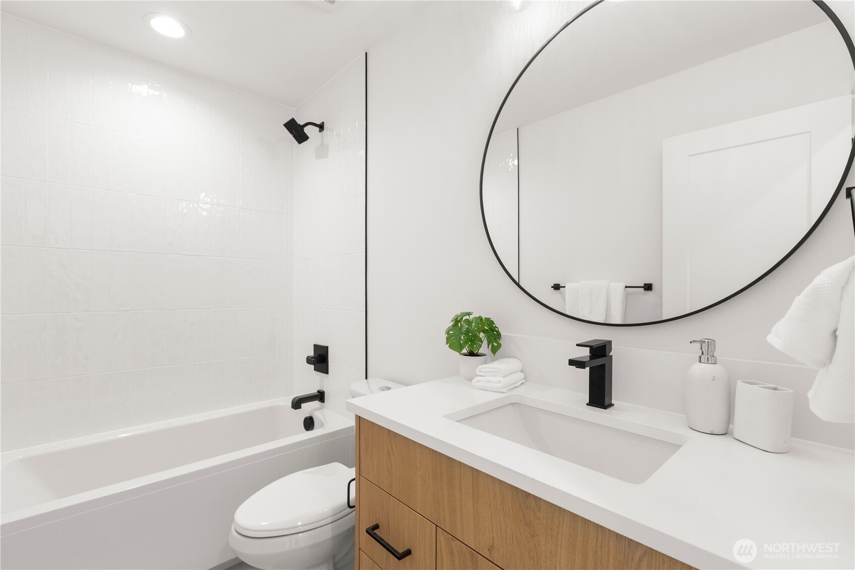 953 North 35th Street Seattle, WA 98103 - Photo 26 of 38