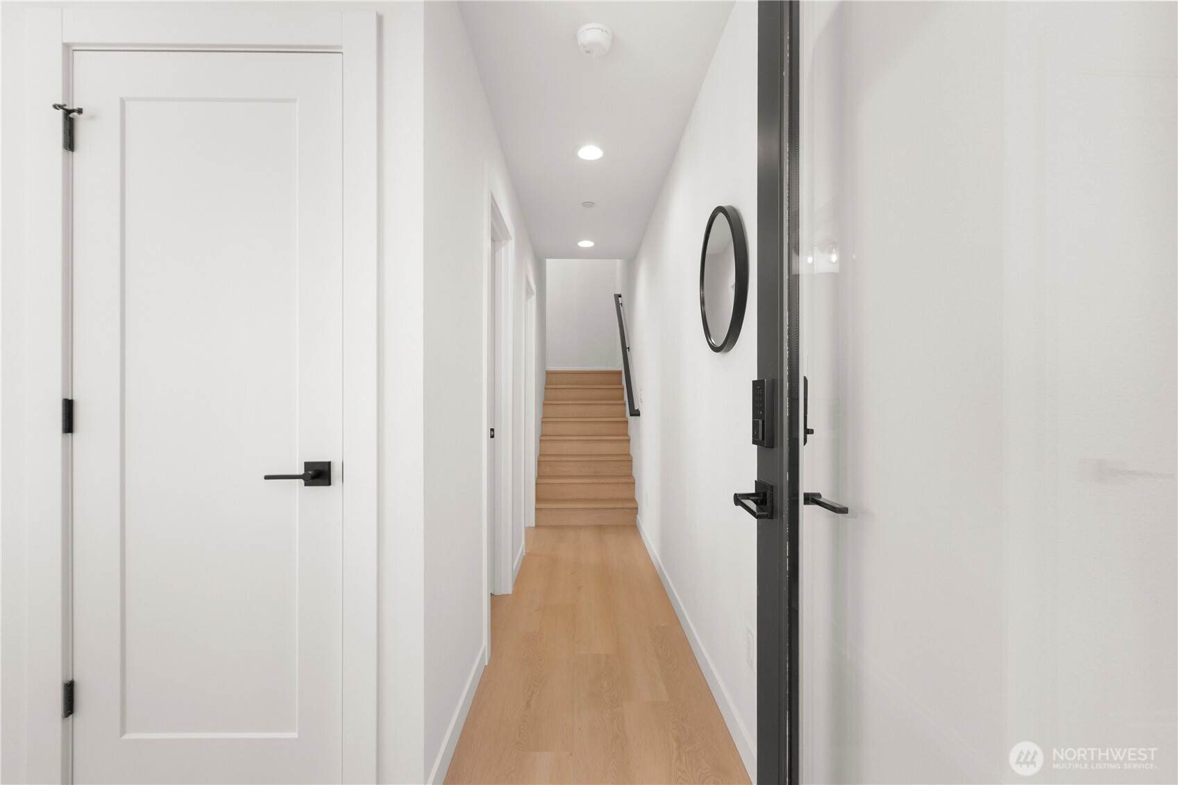 953 North 35th Street Seattle, WA 98103 - Photo 4 of 38