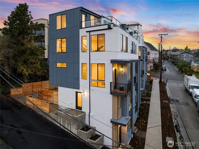 $1,120,000 | 953 North 35th Street, Seattle, WA 98103