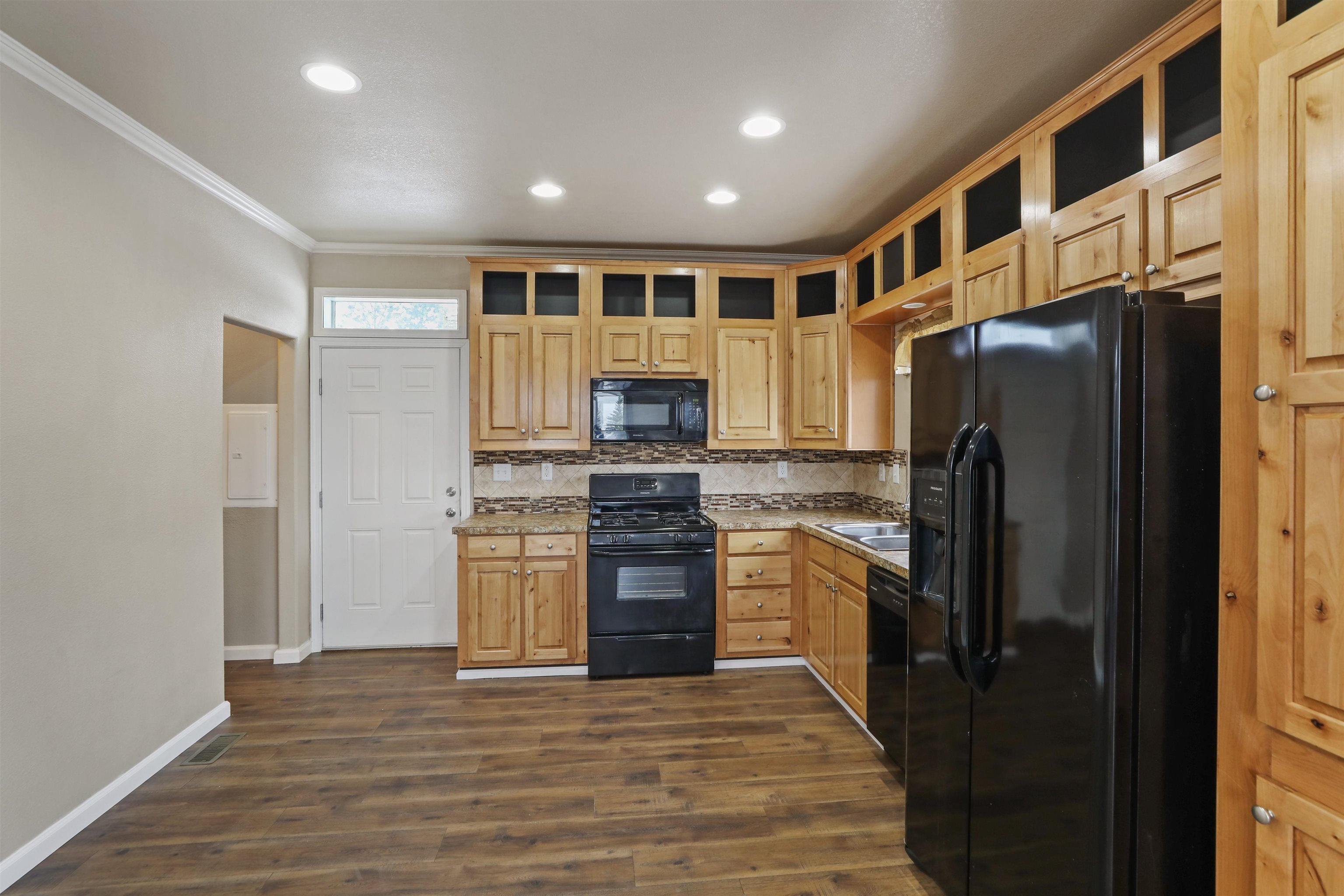 13707 South Short Road Spokane, WA 99224 - Photo 10 of 20