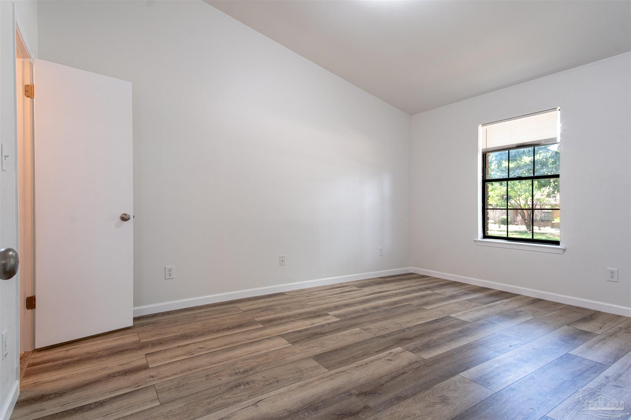 9345 Chisholm Road, Unit P4 Pensacola, FL 32514 - Photo 16 of 32