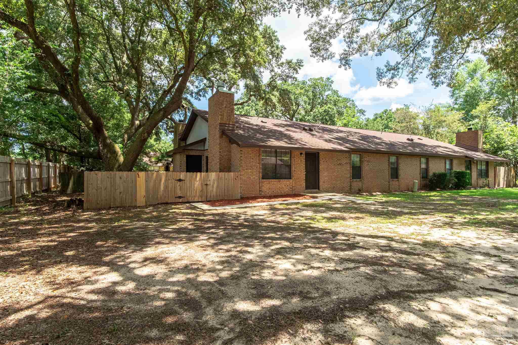 9345 Chisholm Road, Unit P4 Pensacola, FL 32514 - Photo 3 of 32