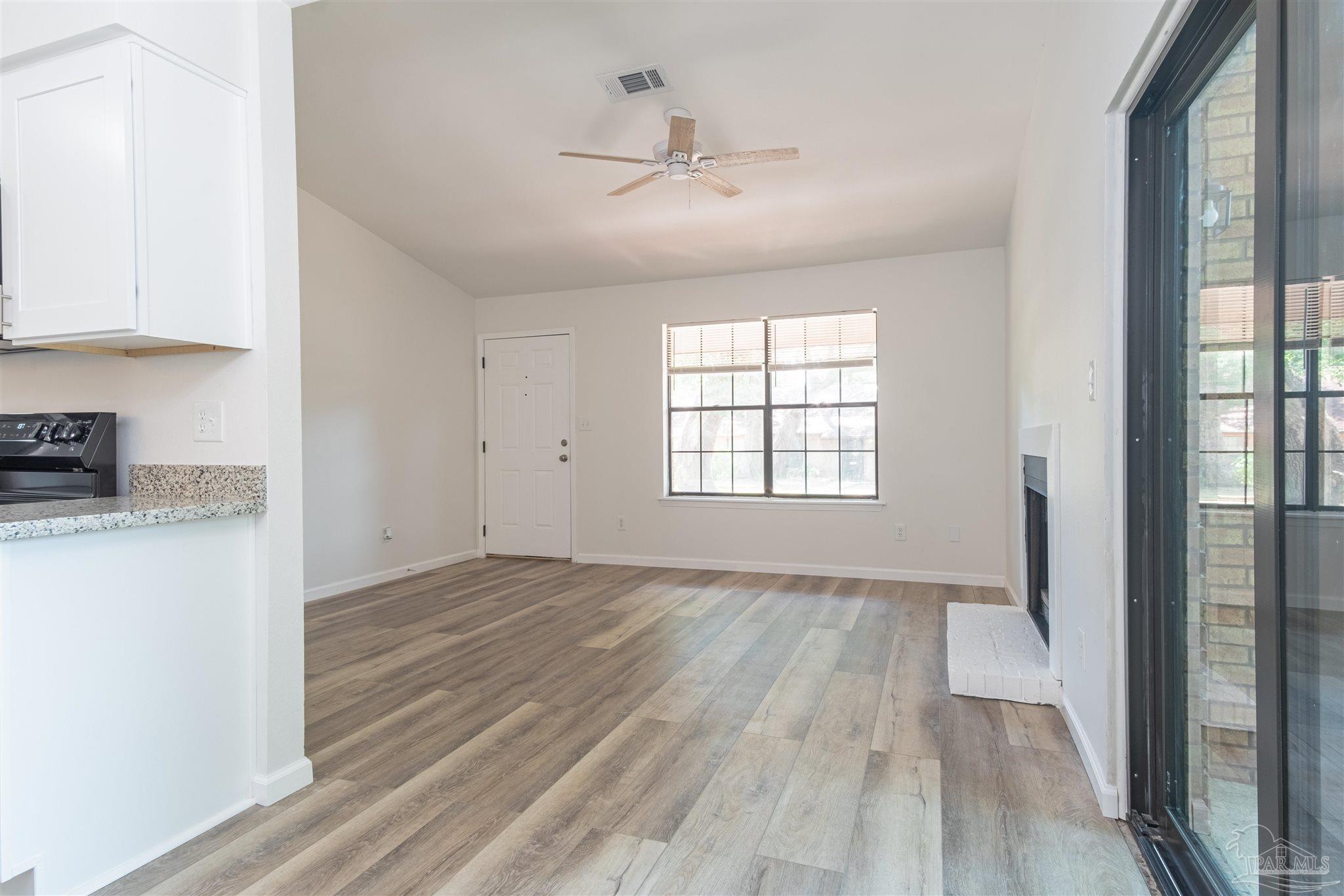 9345 Chisholm Road, Unit P4 Pensacola, FL 32514 - Photo 9 of 32