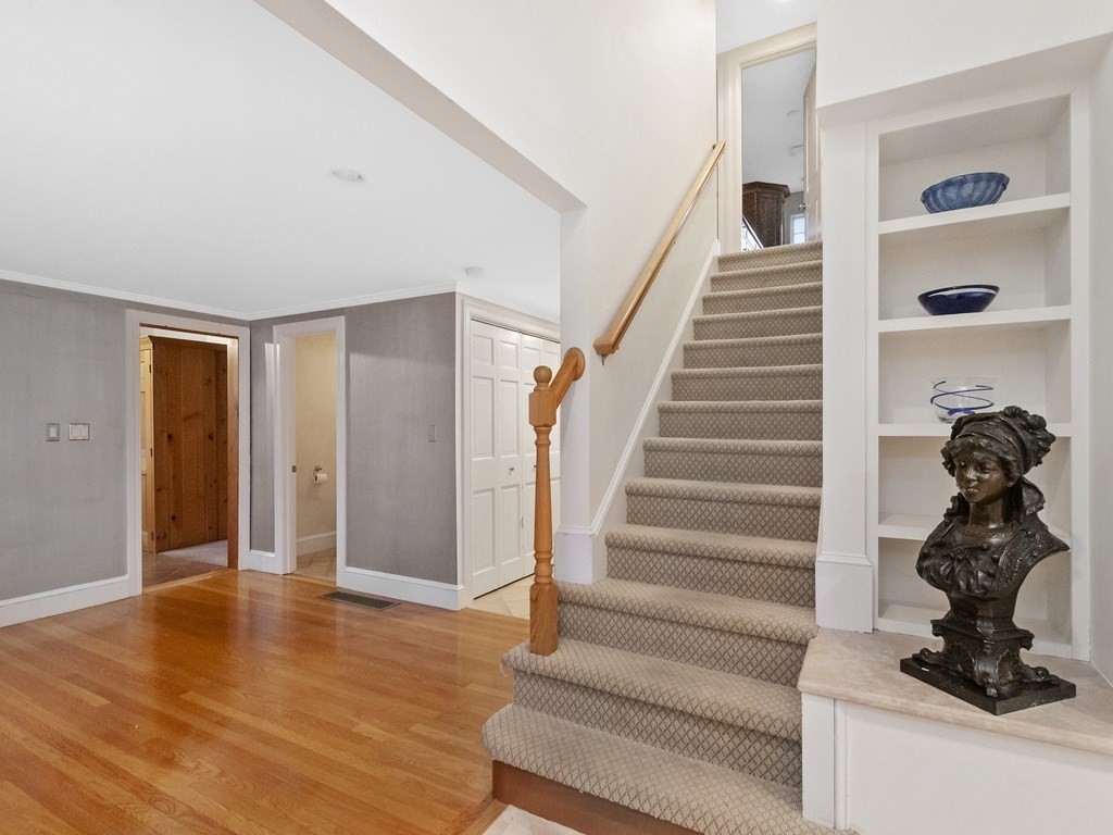 84 Craftsland Road Brookline, MA 02467 - Photo 2 of 30