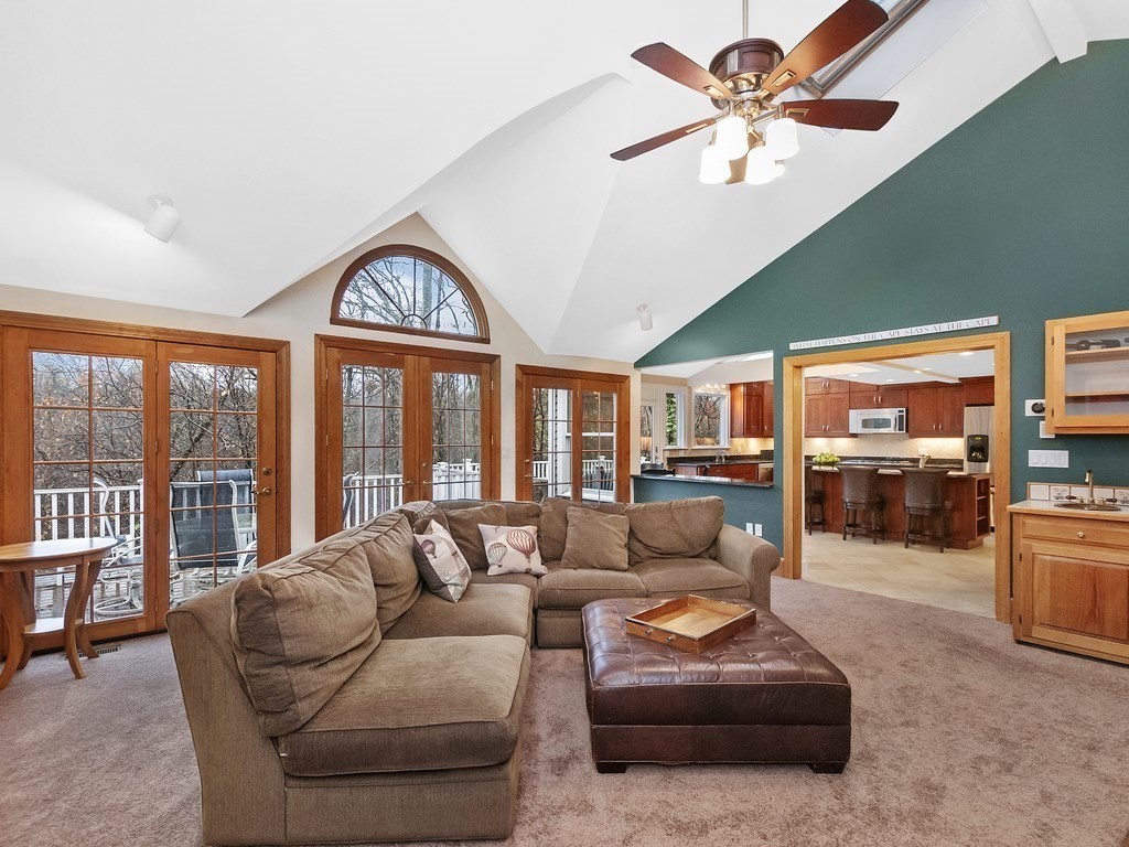 84 Craftsland Road Brookline, MA 02467 - Photo 10 of 30