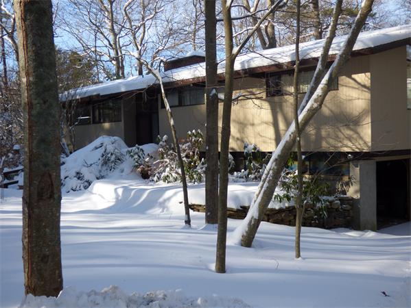 2 Big Rock Road Manchester, MA 01944 - Photo 1 of 11 Gallery Image 1