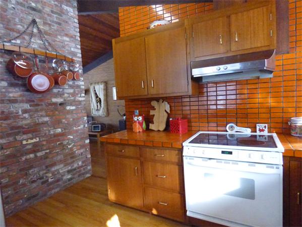 2 Big Rock Road Manchester, MA 01944 - Photo 4 of 11 Gallery Image 4