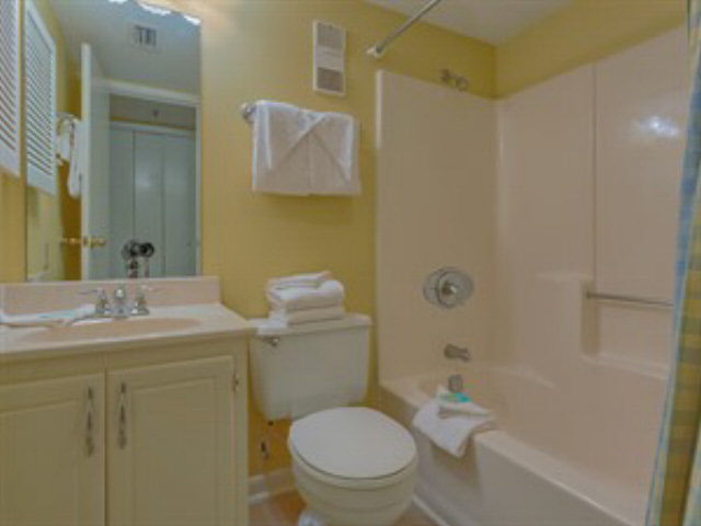 375 Plantation Road, Unit 5317 Gulf Shores, AL 36542 - Photo 17 of 21 Bathroom #1