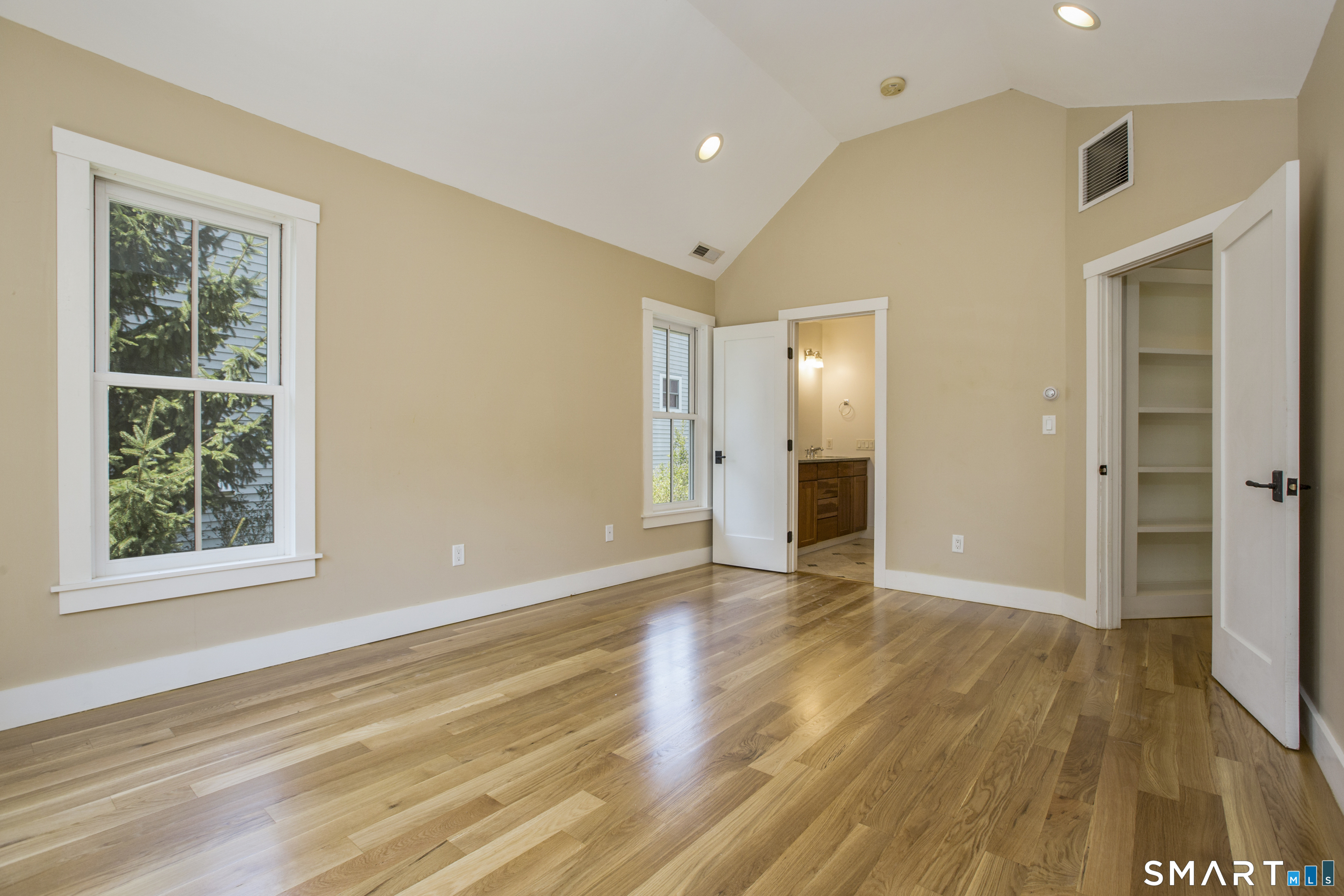 14 Burr Road Westport, CT 06880 - Photo 14 of 21