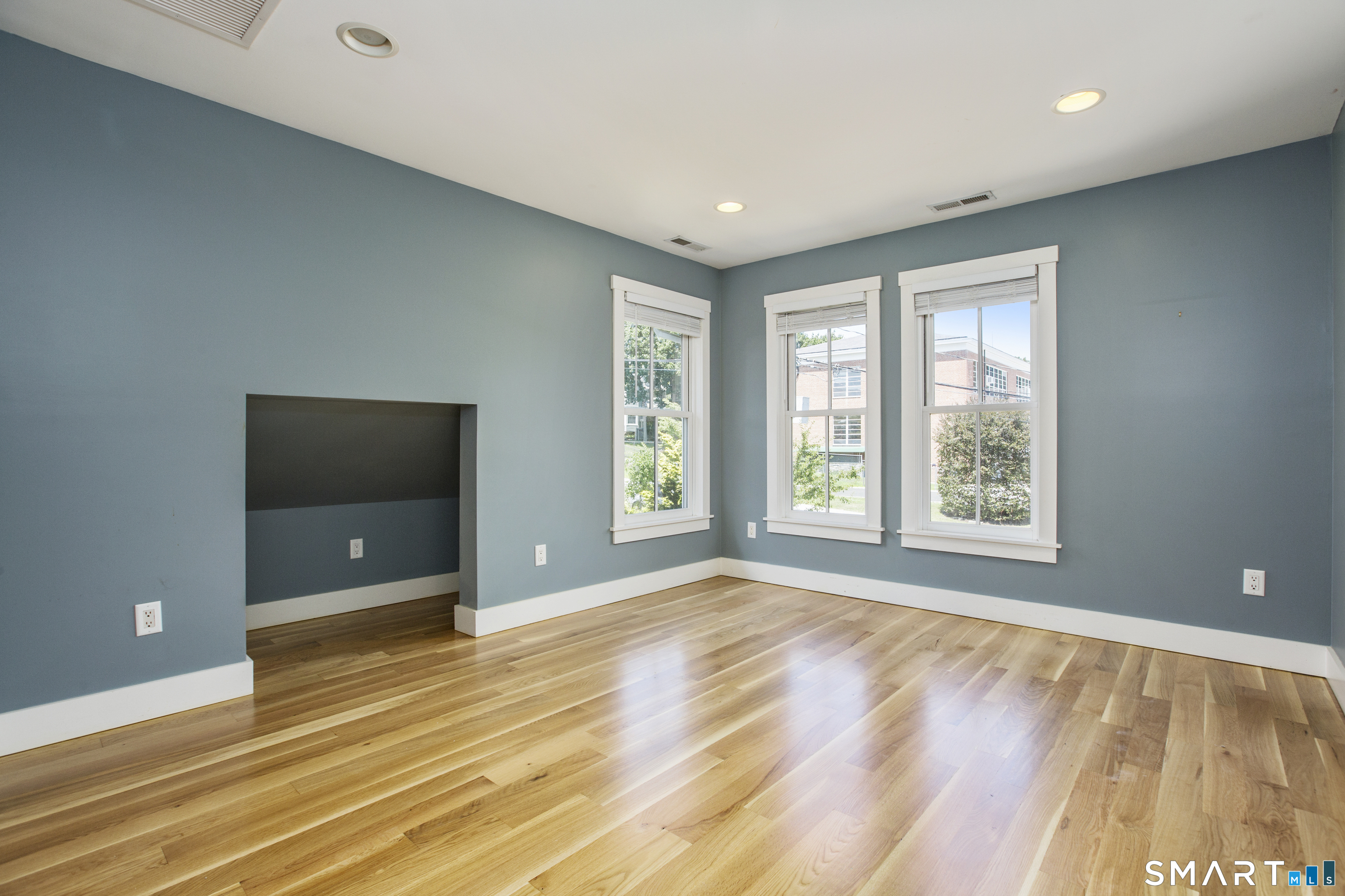 14 Burr Road Westport, CT 06880 - Photo 18 of 21