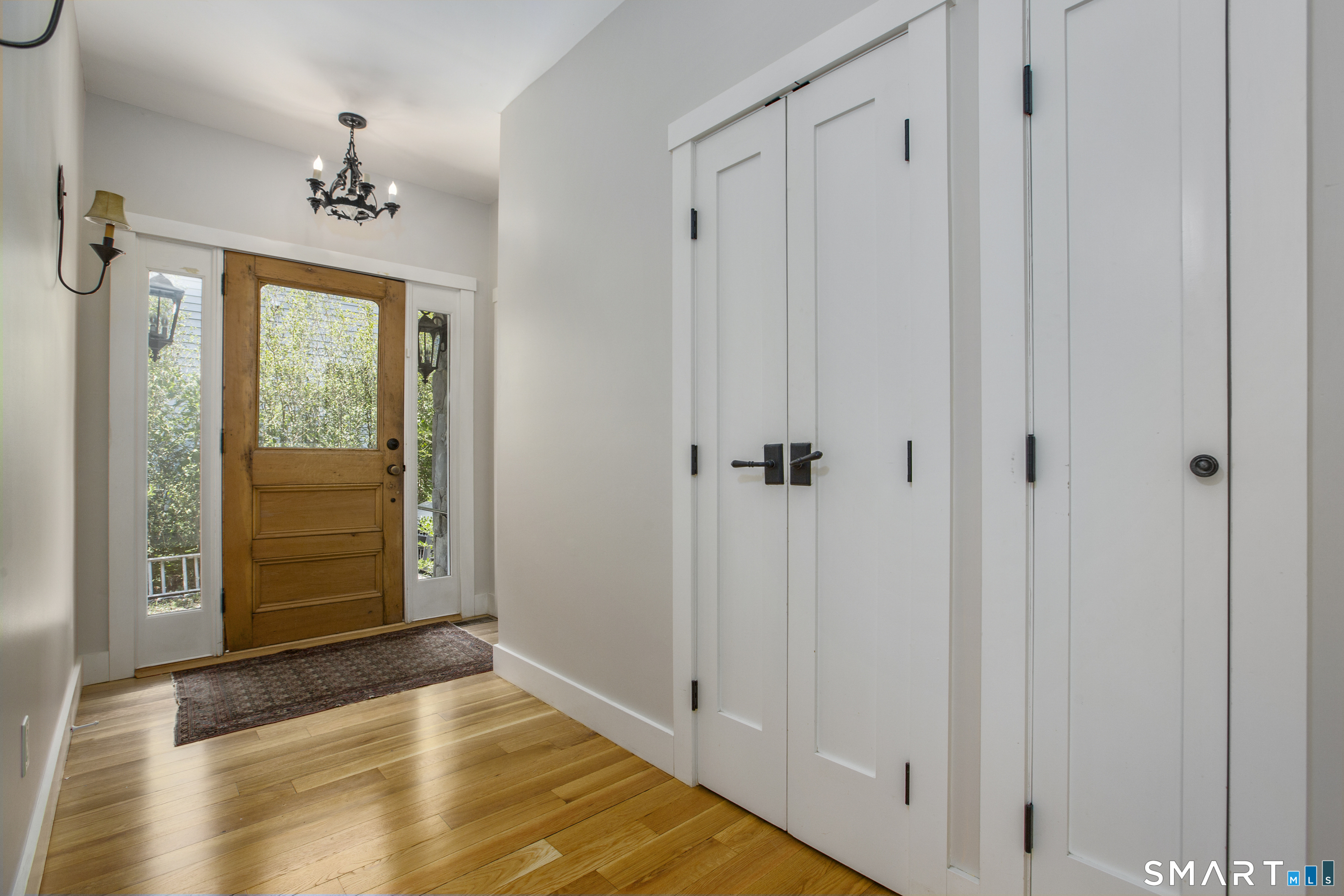 14 Burr Road Westport, CT 06880 - Photo 3 of 21