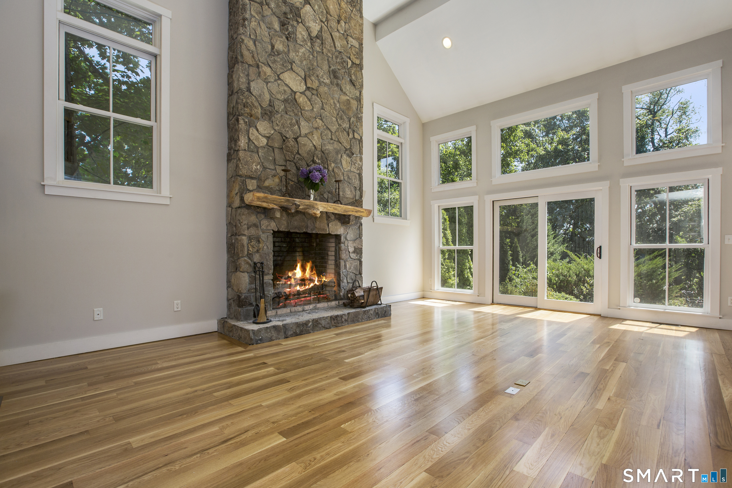 14 Burr Road Westport, CT 06880 - Photo 9 of 21