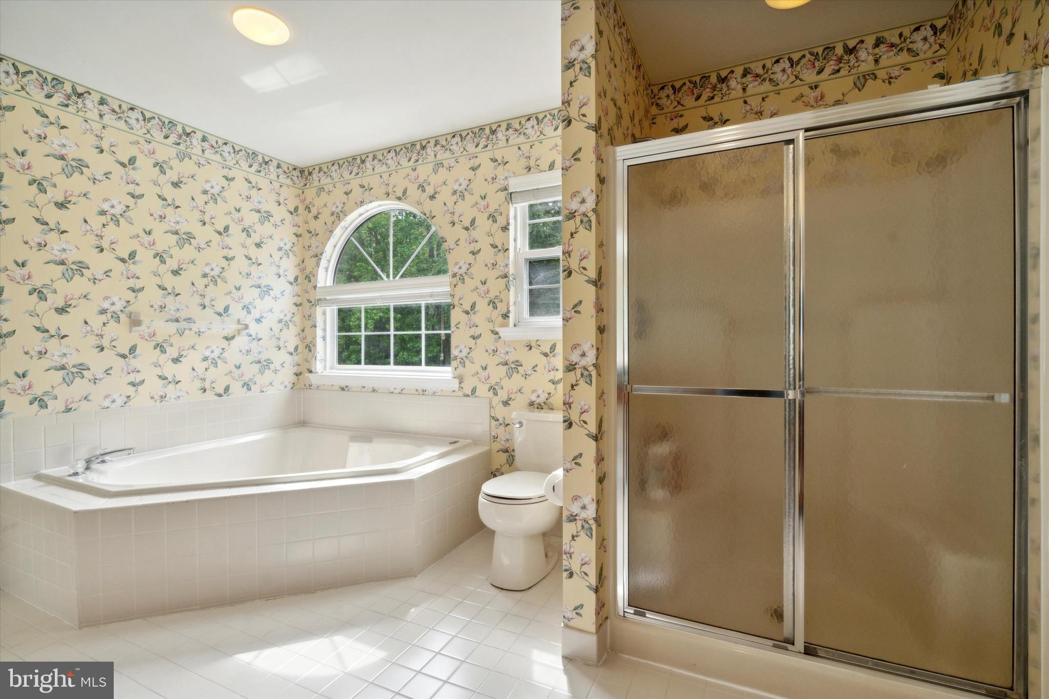 32 Dorothy Drive Sewell, NJ 08080 - Photo 24 of 40 Primary Bath