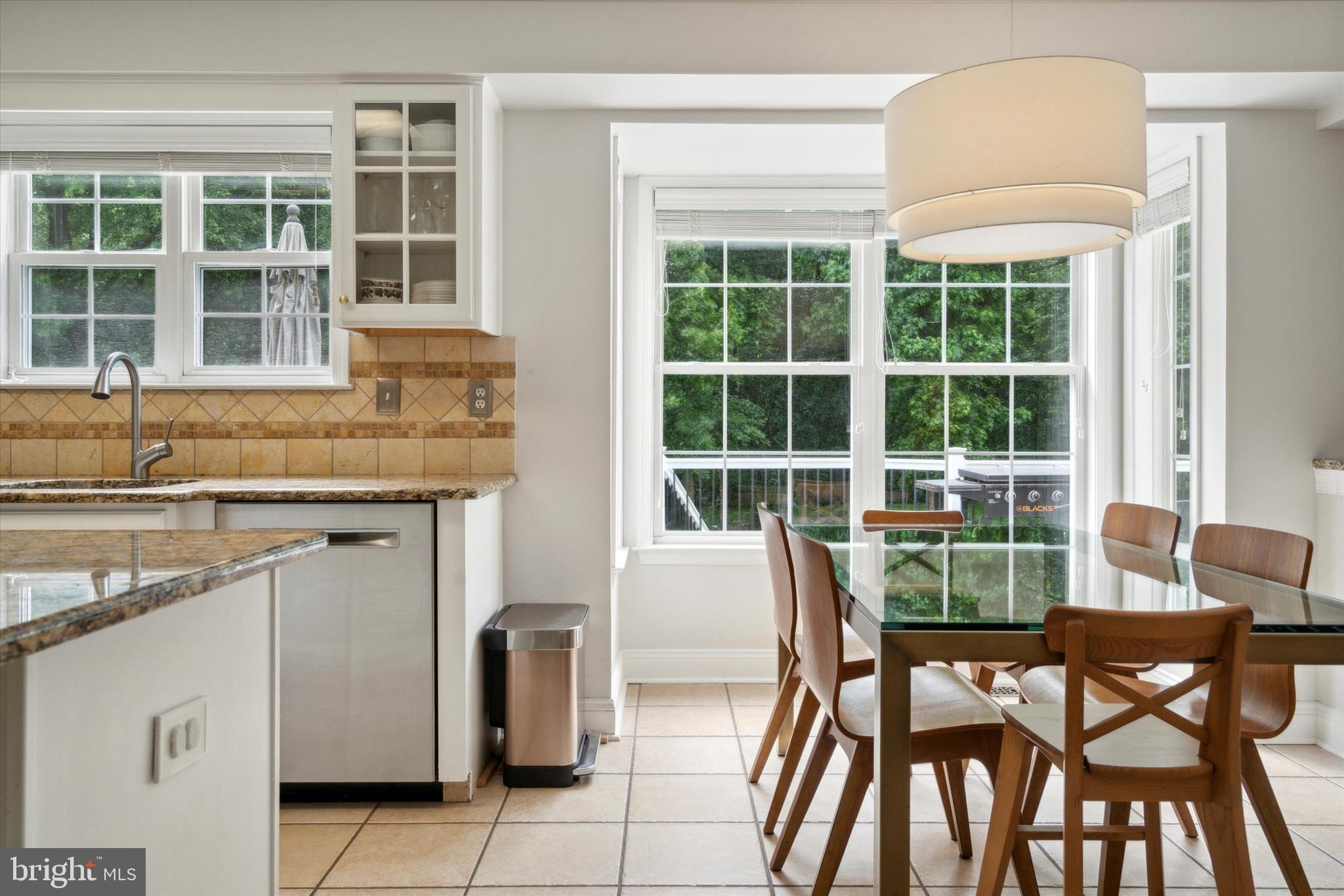 32 Dorothy Drive Sewell, NJ 08080 - Photo 10 of 40