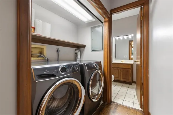 $499,000 | 6109 Fifth Avenue, Unit 2, Pittsburgh, PA 15232