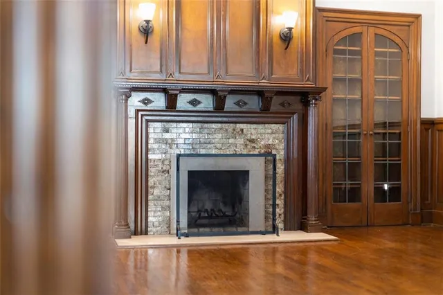 a close view of door lock