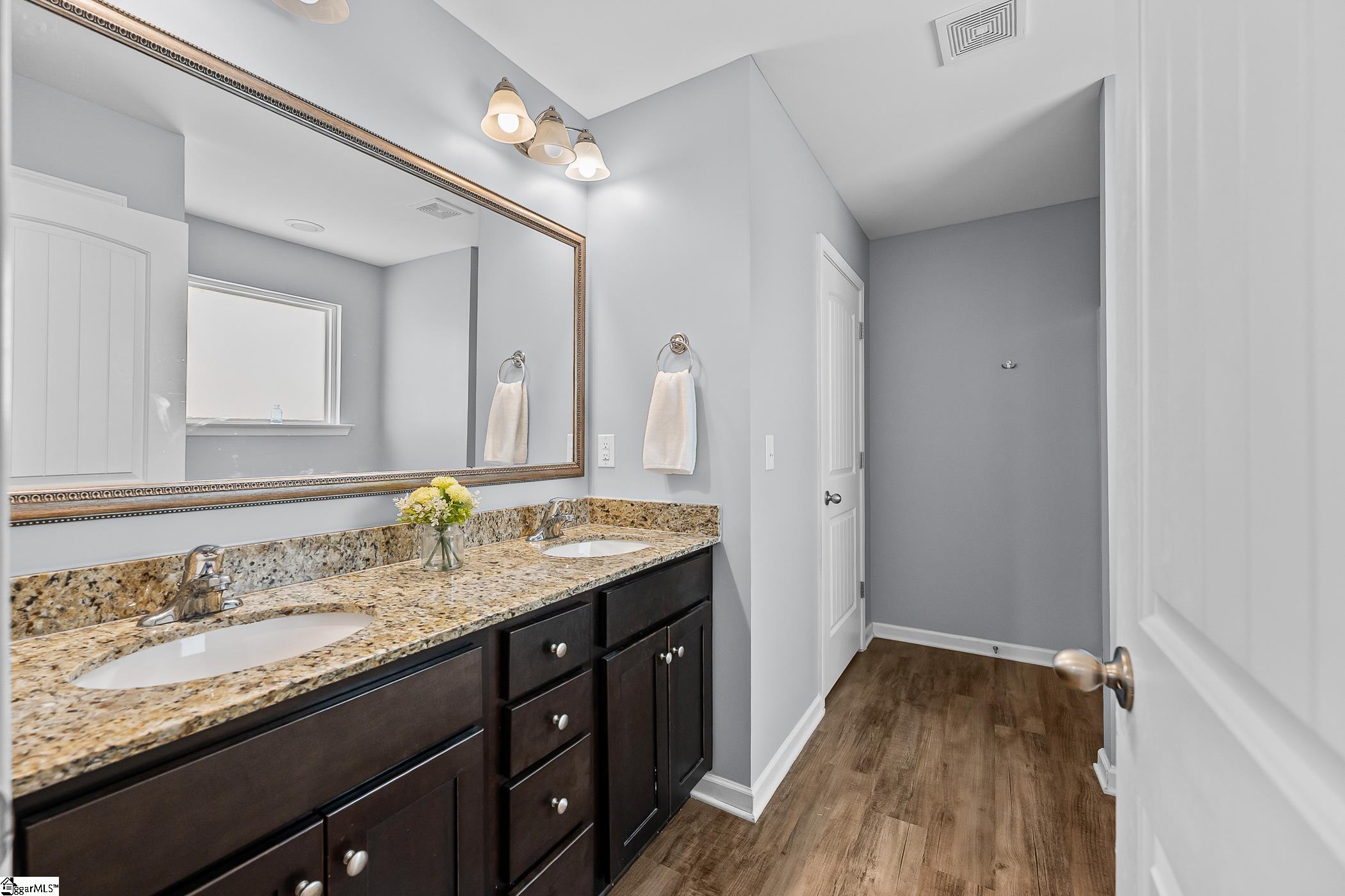 719 Camberwell Road Simpsonville, SC 29680 - Photo 17 of 46