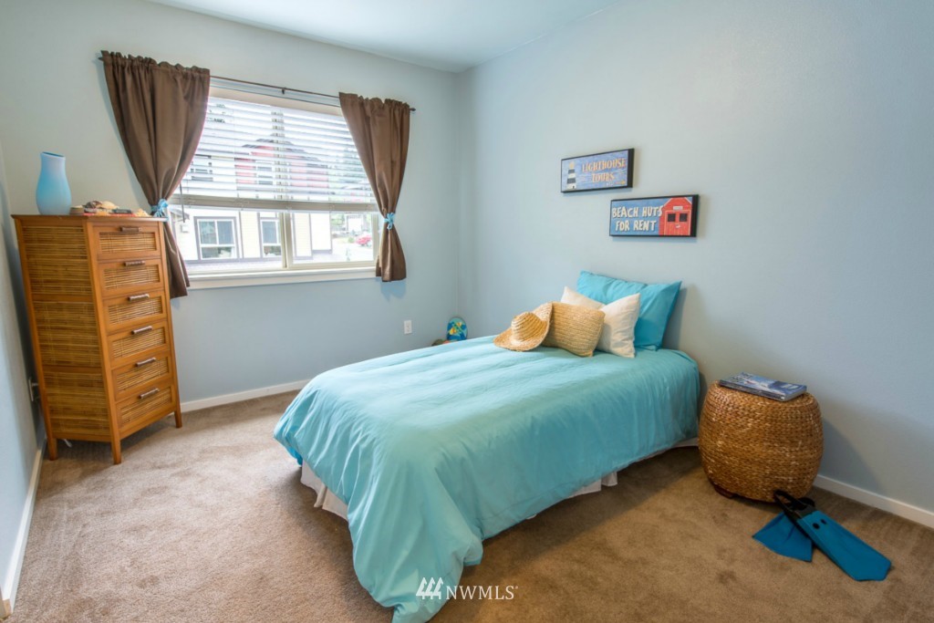 16406 2nd Park Southeast Bothell, WA 98012 - Photo 11 of 21 Gallery Image 11