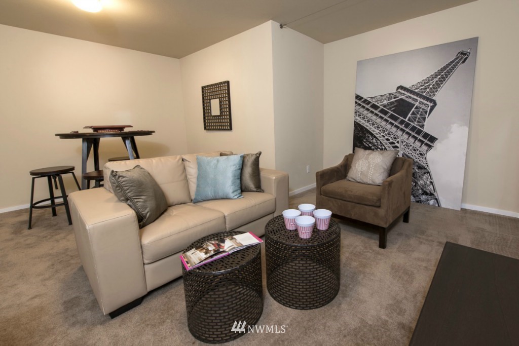 16406 2nd Park Southeast Bothell, WA 98012 - Photo 14 of 21 Gallery Image 14
