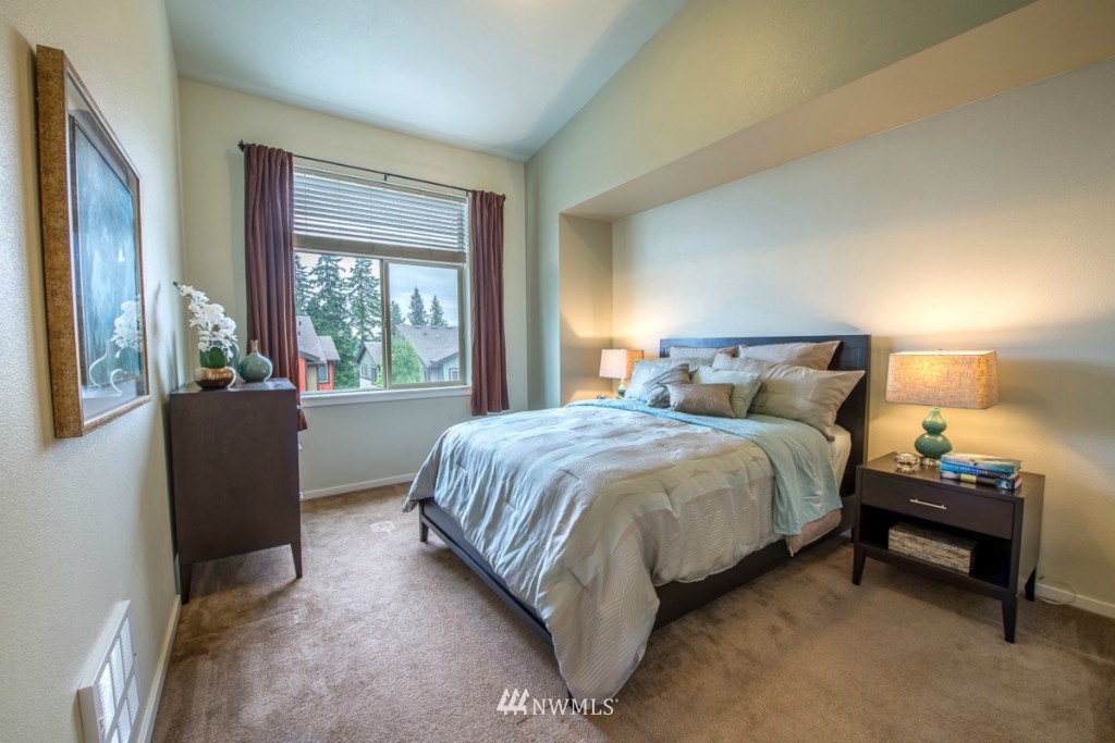 16406 2nd Park Southeast Bothell, WA 98012 - Photo 8 of 21 Gallery Image 8