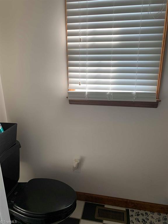 311 Athey Simmons Road Mount Airy, NC 27030 - Photo 10 of 25 Gallery Image 10