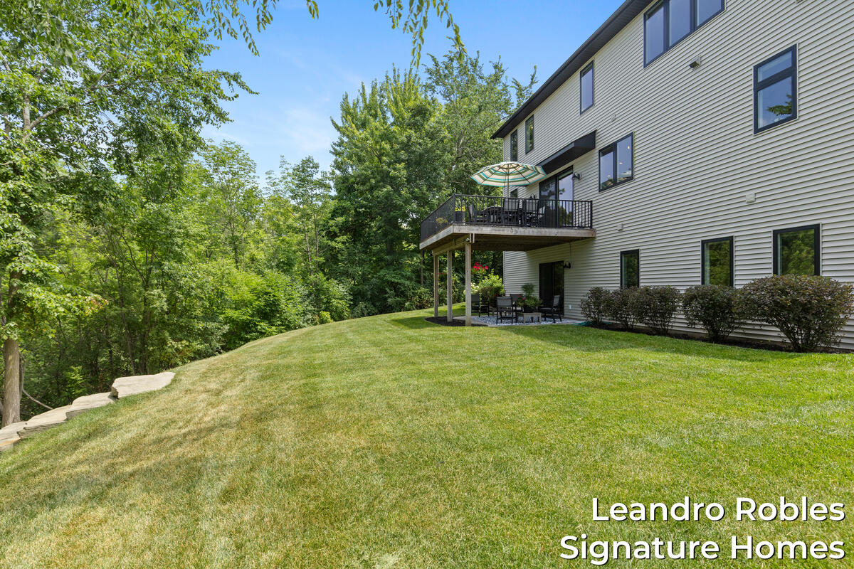 6 Fox Point Court Ada, MI 49301 - Photo 61 of 85 6-Fox-Point_078