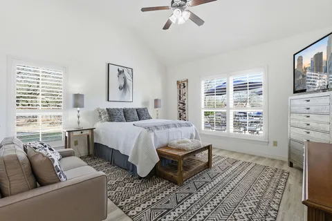 $925,000 | 308 Oak Plaza Cove, Georgetown, TX 78628