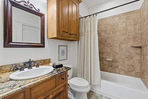 $925,000 | 308 Oak Plaza Cove, Georgetown, TX 78628