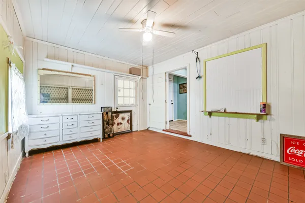 $209,000 | 1732 Highway 3, La Marque, TX 77568