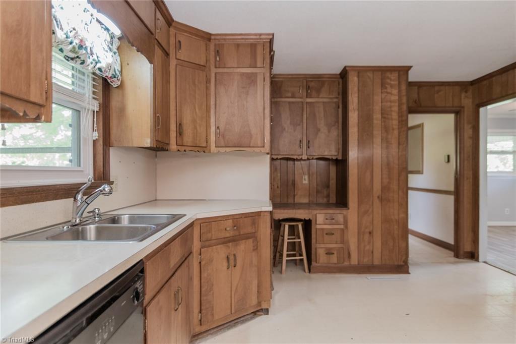6001 Checker Road High Point, NC 27263 - Photo 10 of 30 Gallery Image 10