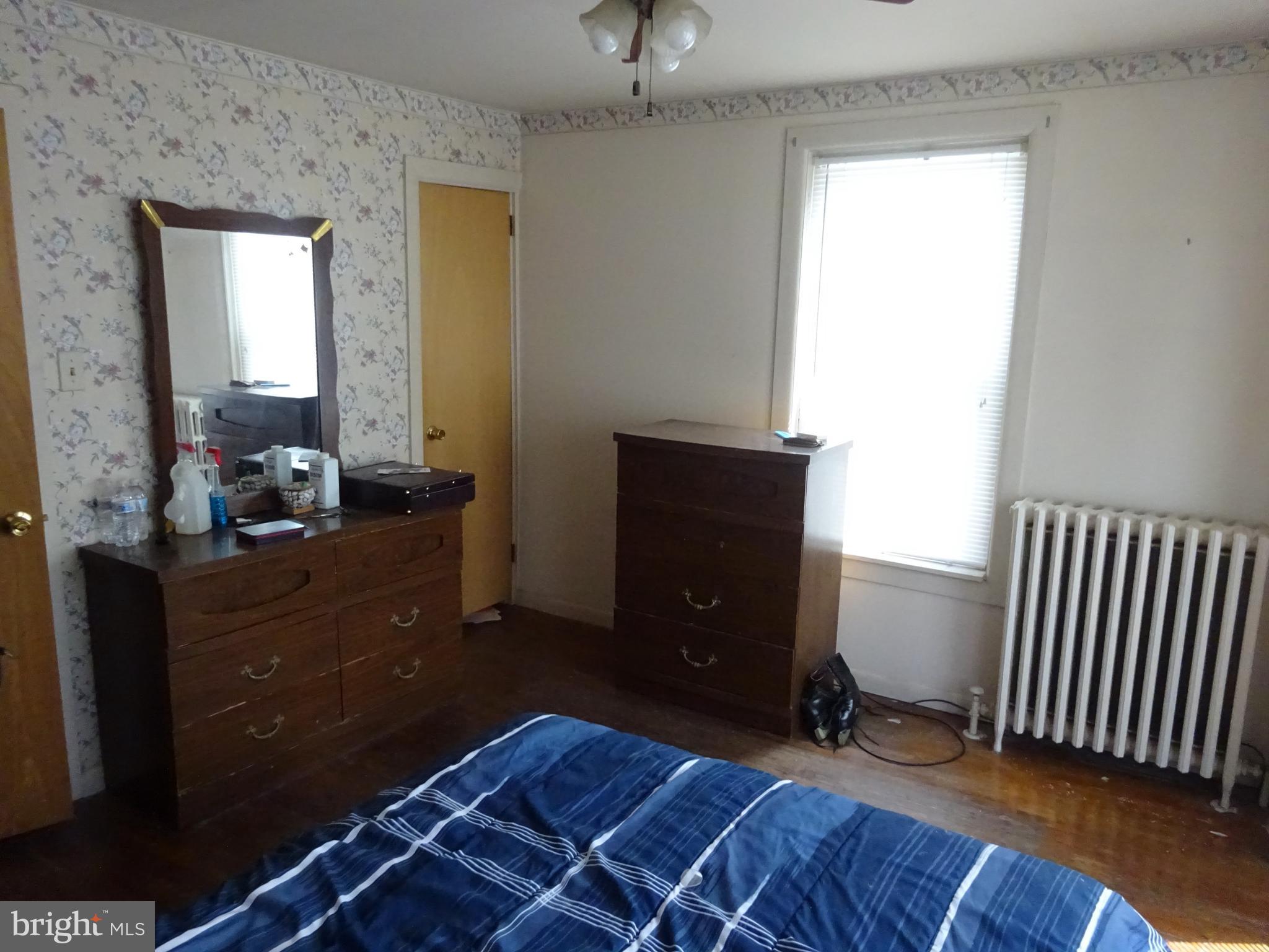 327 2nd Street Reading, PA 19607 - Photo 16 of 33 Main Bedroom