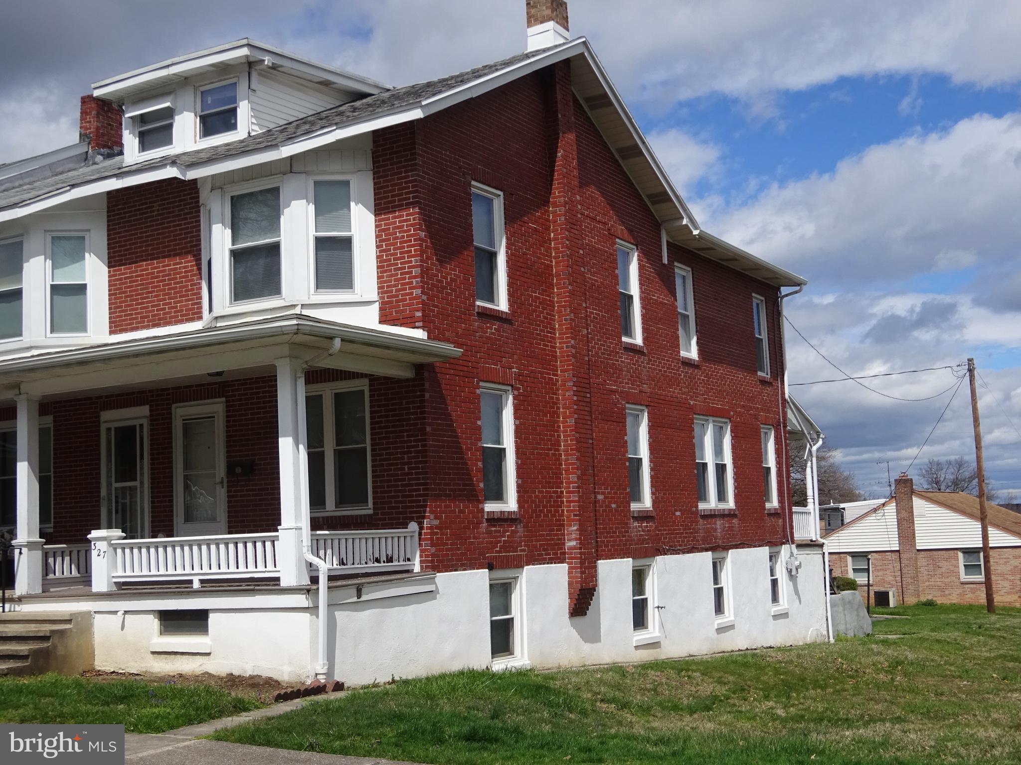 327 2nd Street Reading, PA 19607 - Photo 17 of 33