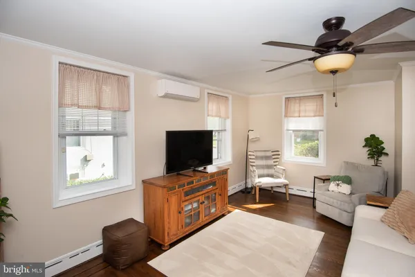 $399,000 | 629 York Avenue, Lansdale, PA 19446
