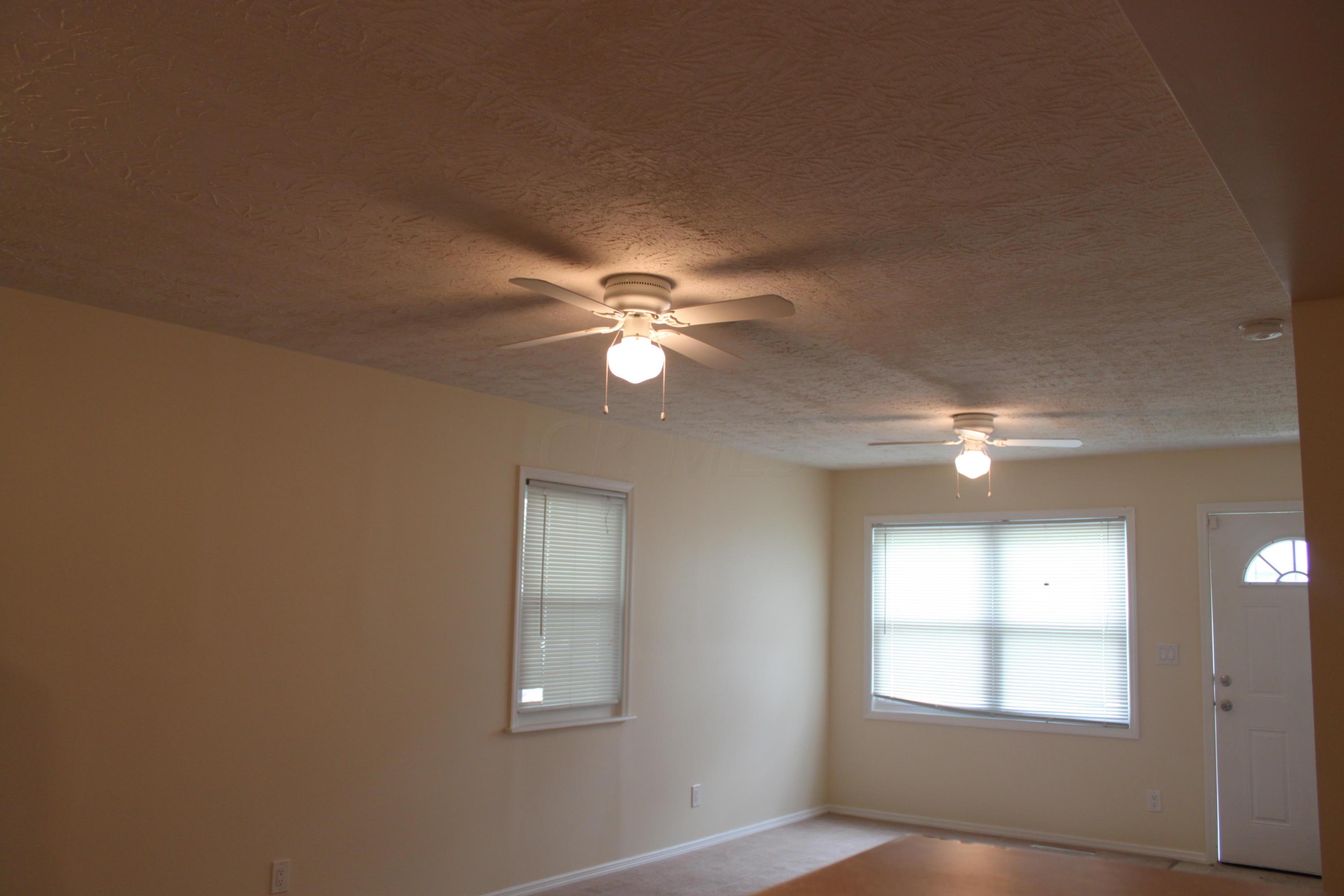 1625 Shady Lane Road Columbus, OH 43227 - Photo 3 of 17 Gallery Image 3