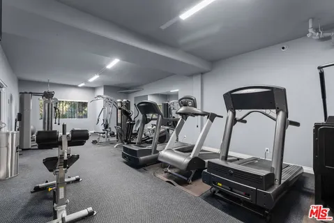 $628,000 | 6752 Hillpark Drive, Unit 202, Los Angeles, CA 90068