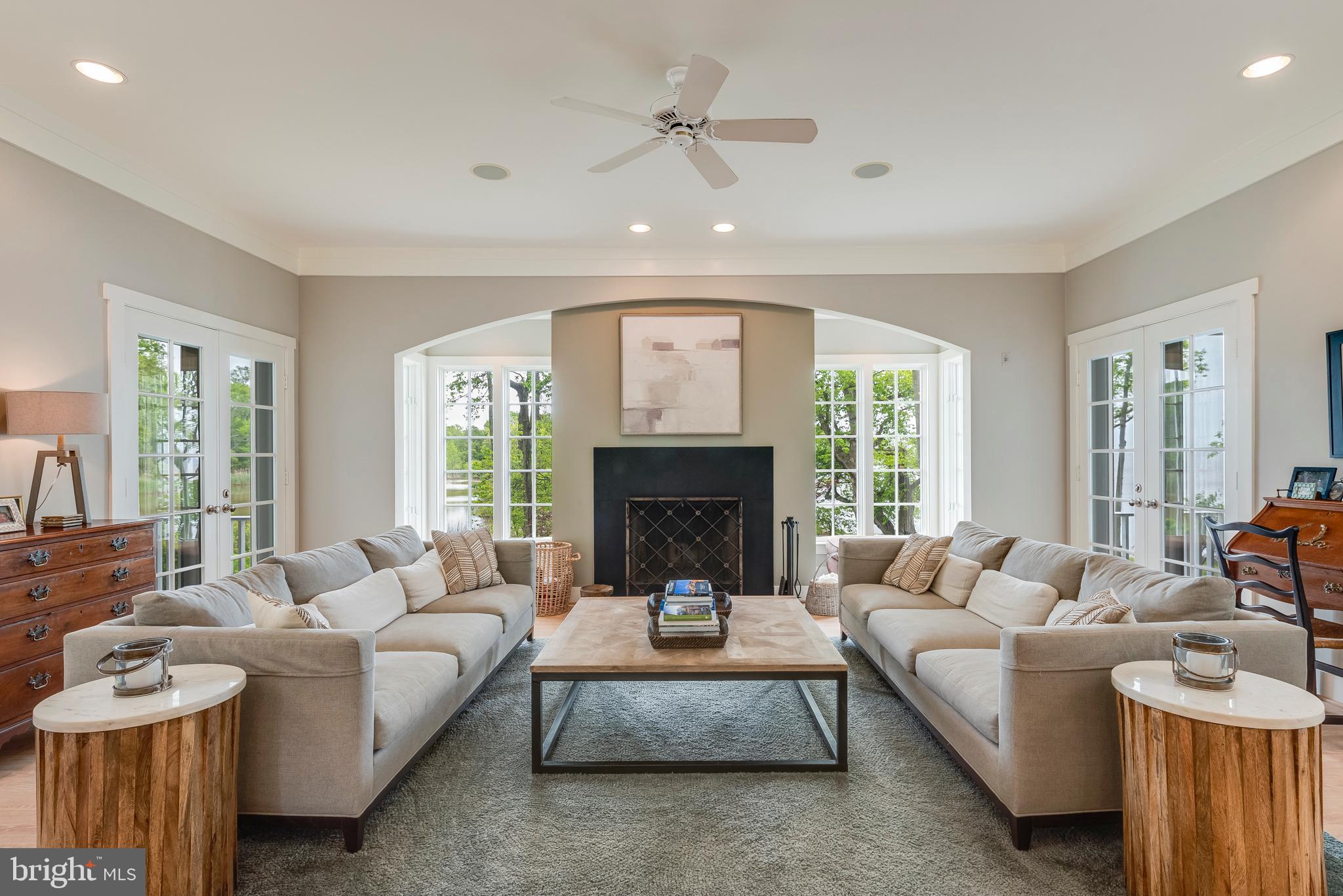 1310 Beachview Road Annapolis, MD 21403 - Photo 15 of 102 Great Room