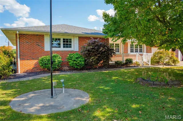 $190,000 | 429 Westhaven Drive, Centralia, IL 62801