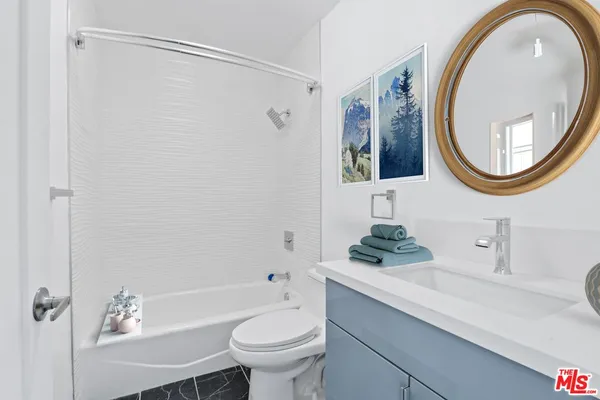 $2,350,000 | 318 Columbia Avenue, Los Angeles, CA 90017