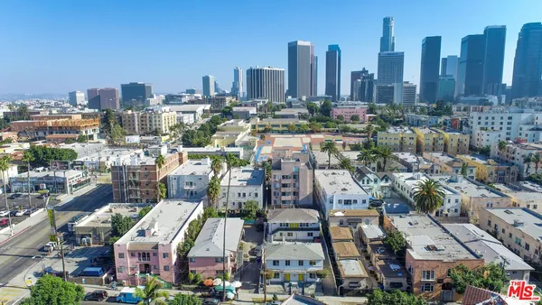 $2,350,000 | 318 Columbia Avenue, Los Angeles, CA 90017