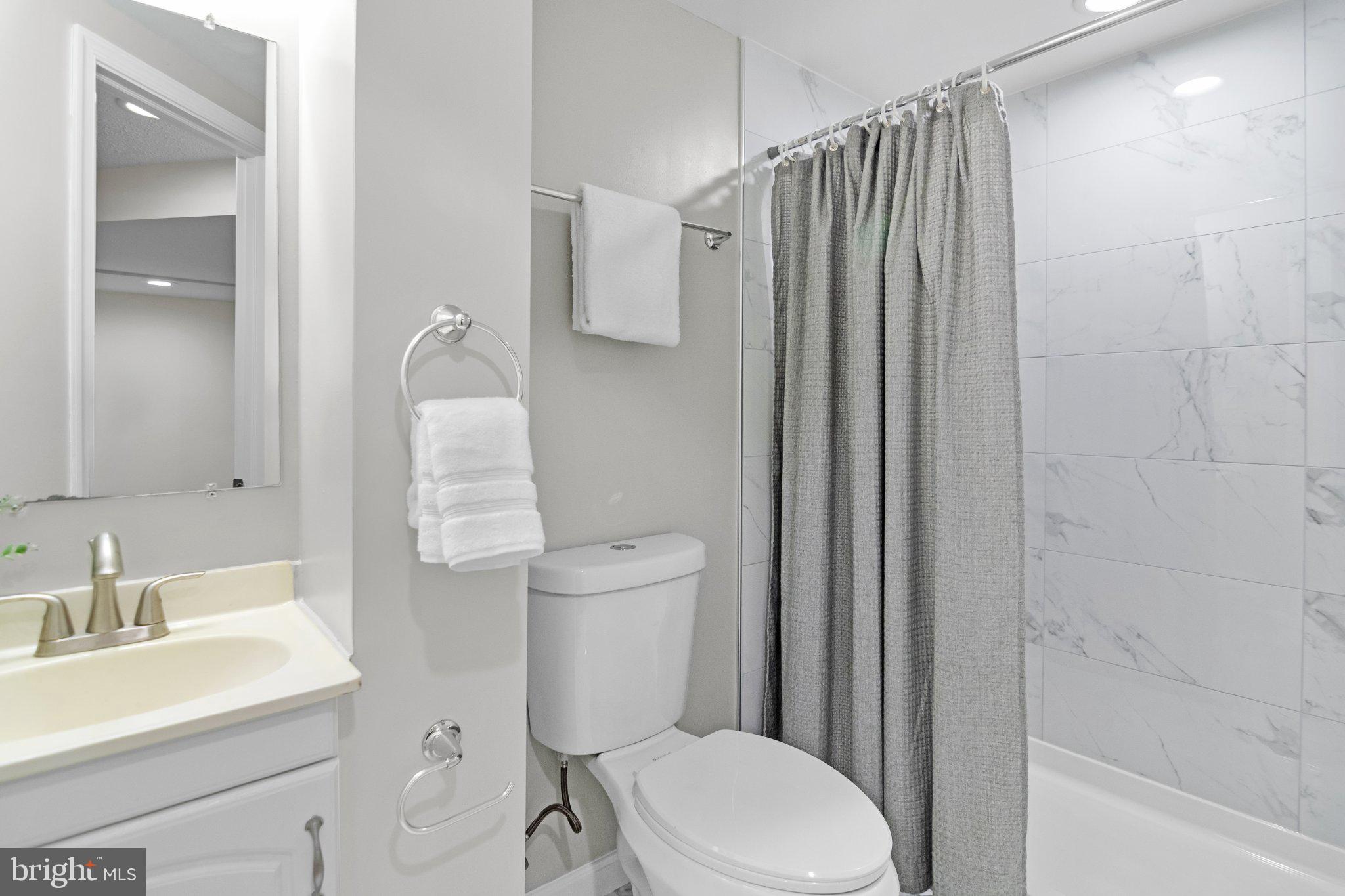 7442 Edsworth Road Dundalk, MD 21222 - Photo 36 of 40 Gallery Image 36
